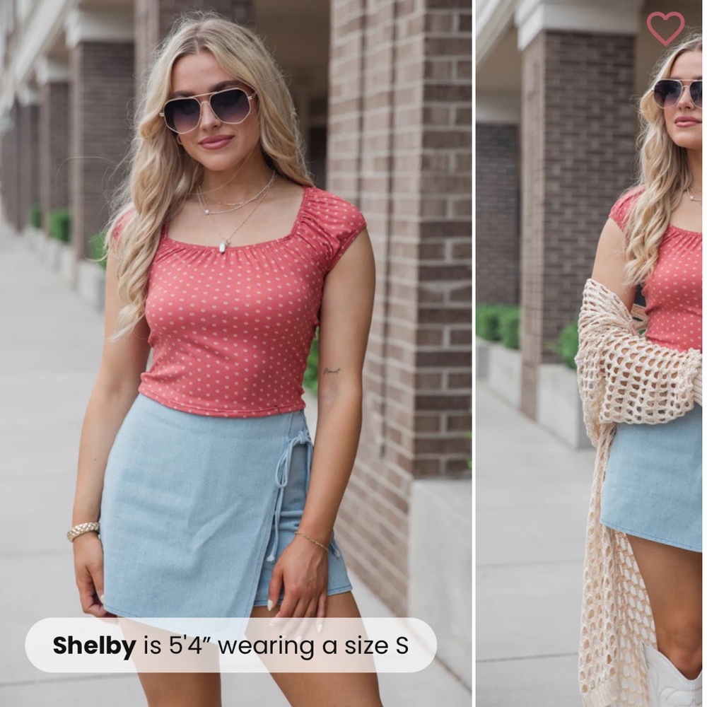 Pink Lily - SILVER LINING TERRACOTTA SCOOP NECK PRINTED KNIT TEE